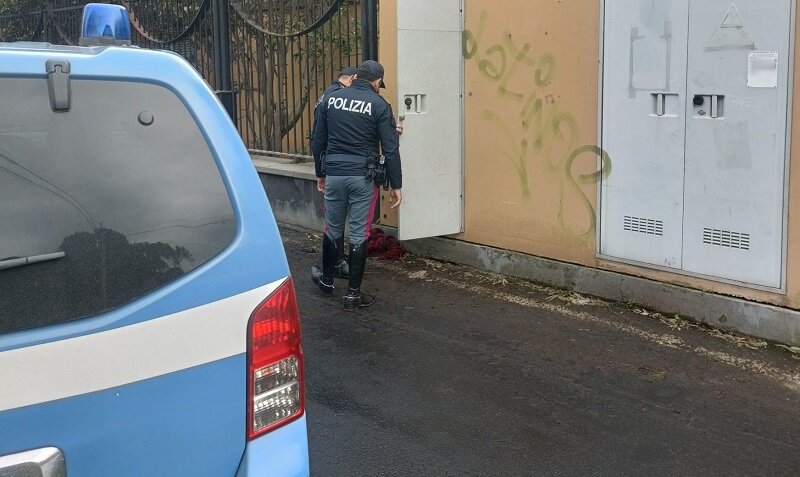 Evade dai domiciliari per rubare cavi di rame