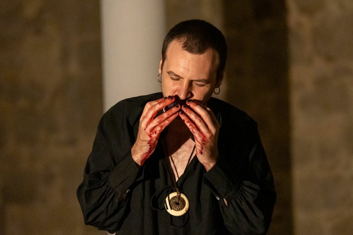 “La congiura dei Nessuno” di Sergio Beercock il 27 agosto al Teatro della Nike di Giardini Naxos “La congiura dei Nessuno” di Sergio Beercock il 27 agosto al Teatro della Nike di Giardini Naxos