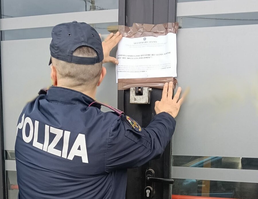 Sospesa dalla Polizia di Stato per 7 giorni l’attivita di un centro scommesse di via Zia Lisa