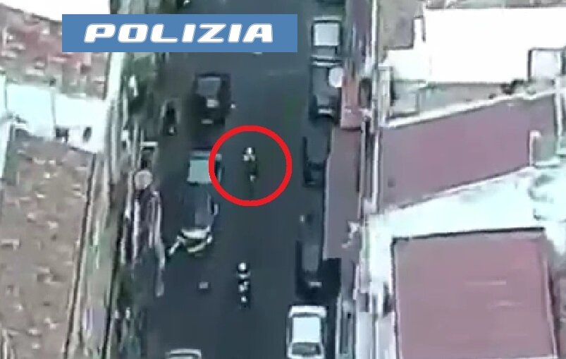 --motocilisti-in-fuga-per-le-vie-di-san-cristoforo-arrestati-dalla-polizia-di-stato.jpeg --motocilisti-in-fuga-per-le-vie-di-san-cristoforo-arrestati-dalla-polizia-di-stato.jpeg