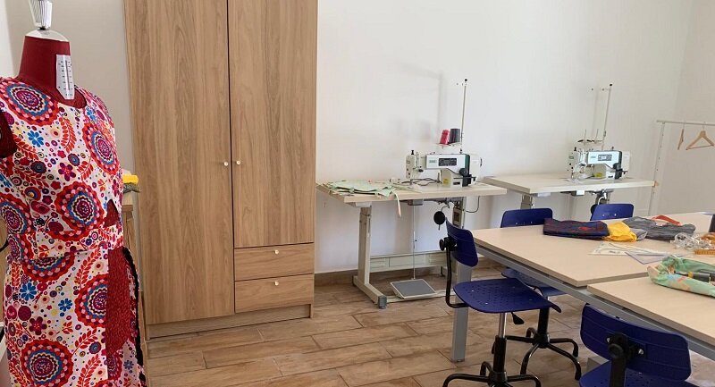 Servizi Sociali, 'Moda operandi' scuola di sartoria per donne maltrattate accolte in un bene confiscato alla mafia