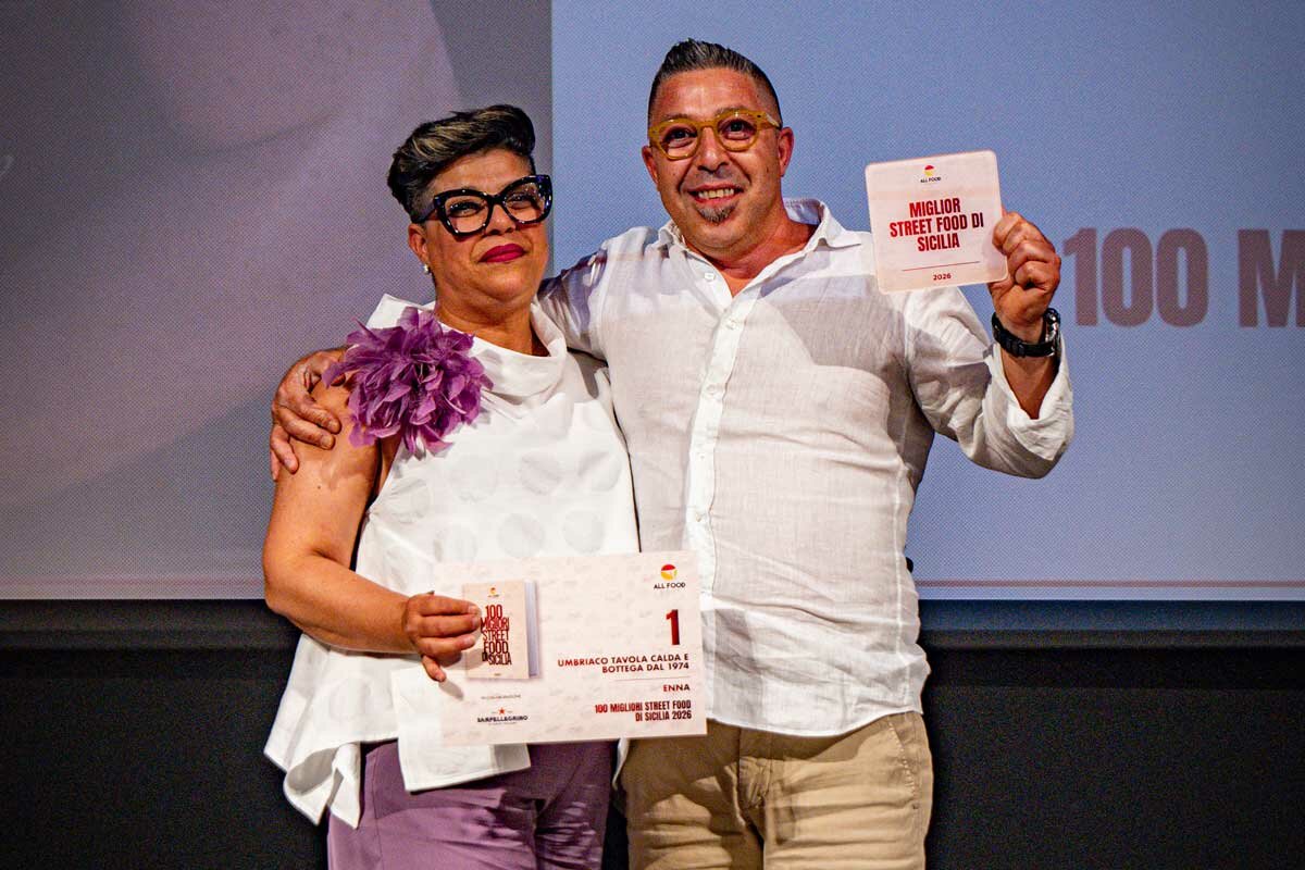La Guida ai Migliori 100 Street Food di Sicilia 2026 incorona Umbriaco