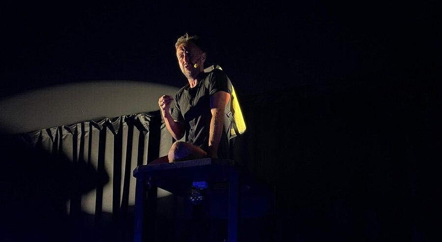 Al Piccolo Teatro di Catania il 21 e 22 marzo in scena Stretto