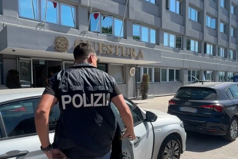 Smantellata dalla Polizia di Stato in via Capo Passero piazza di spaccio