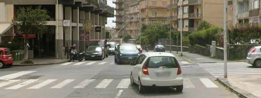Ennesimo incidente a &ldquo;Borgo-Sanzio&rdquo;, nell'incrocio tra le vie Torino, Pirandello e Fusco.