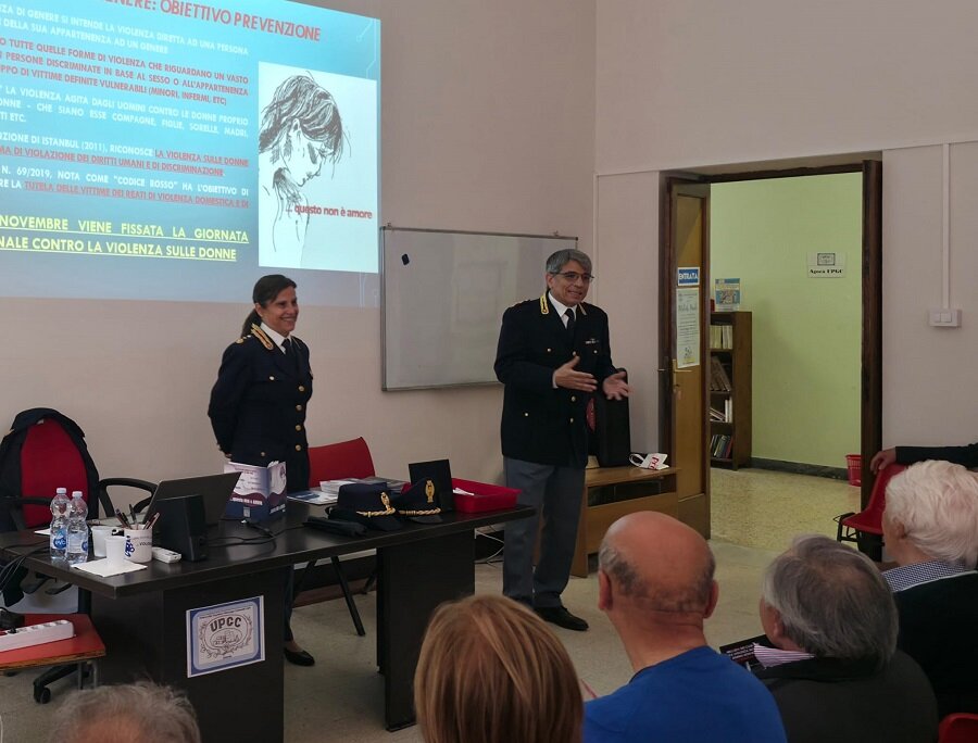 “insieme-per-la-sicurezza”-incontro-informativo-della-polizia-di-stato-tra-gli-iscritti-dell’universita’-popolare-di-acireale-2---copia.jpeg “insieme-per-la-sicurezza”-incontro-informativo-della-polizia-di-stato-tra-gli-iscritti-dell’universita’-popolare-di-acireale-2---copia.jpeg
