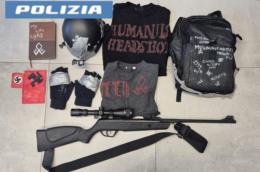 Minorenne denunciato dalla Polizia di Stato per allusioni volte alla commissione di atti violenti in ambito scolastico Minorenne denunciato dalla Polizia di Stato per allusioni volte alla commissione di atti violenti in ambito scolastico