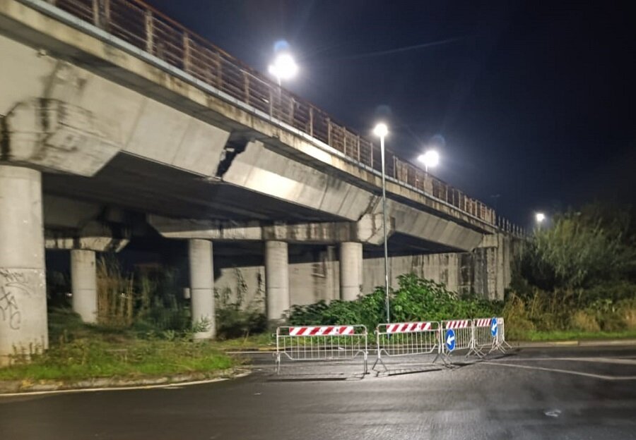 Da un anno la corsia del viale Castagnola &egrave; chiusa al traffico