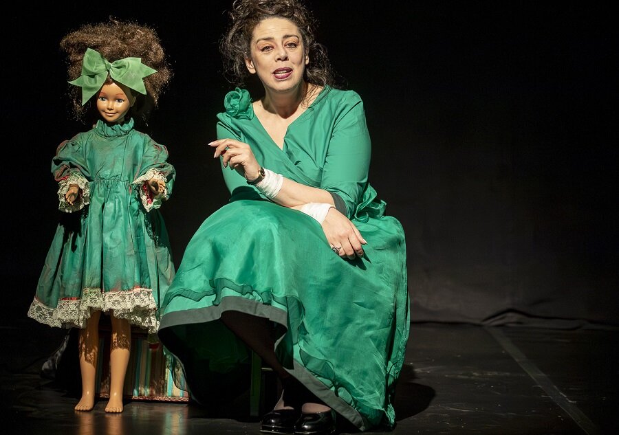 Alla Sala Futura di Catania Ape regina. Una giornata per Molly Bloom