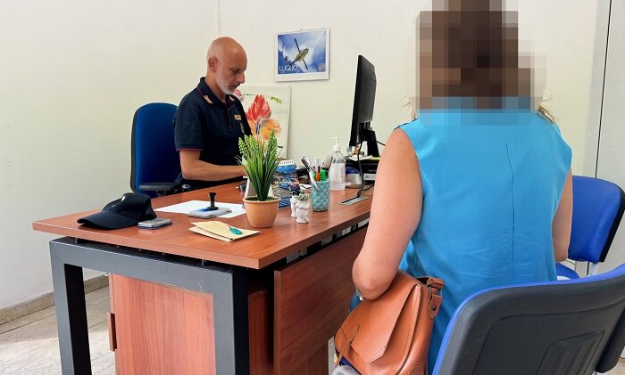 colpi-di-pietra-in-faccia-all’ex-compagna-35enne-arrestato-dalla-polizia-di-stato.jpeg colpi-di-pietra-in-faccia-all’ex-compagna-35enne-arrestato-dalla-polizia-di-stato.jpeg