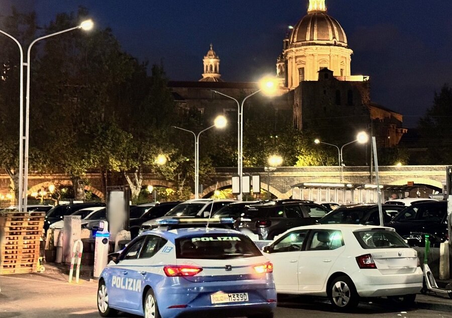 Ordinanza di custodia cautelare in carcere della Polizia di Stato a carico di un parcheggiatore abusivo