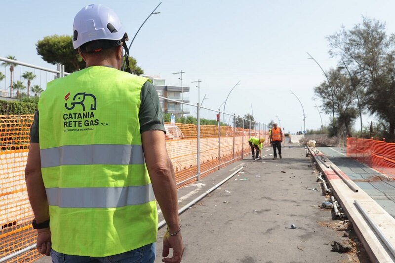 viale-ruggero-di-lauria-al-via-i-lavori-di-manutenzione-della-rete-gas-stamattina-lapertura-del-cantiere-(1).jpeg