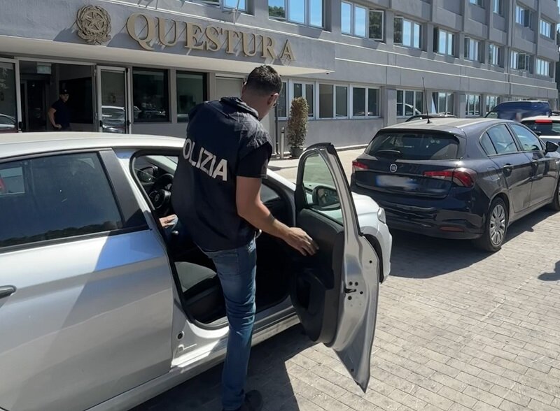 Rider della droga trovato con dosi di hashish e marijuana