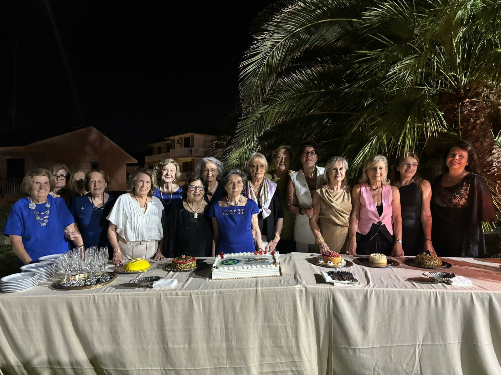Passaggio delle consegne all’International Inner Wheel Club di Catania Passaggio delle consegne all’International Inner Wheel Club di Catania