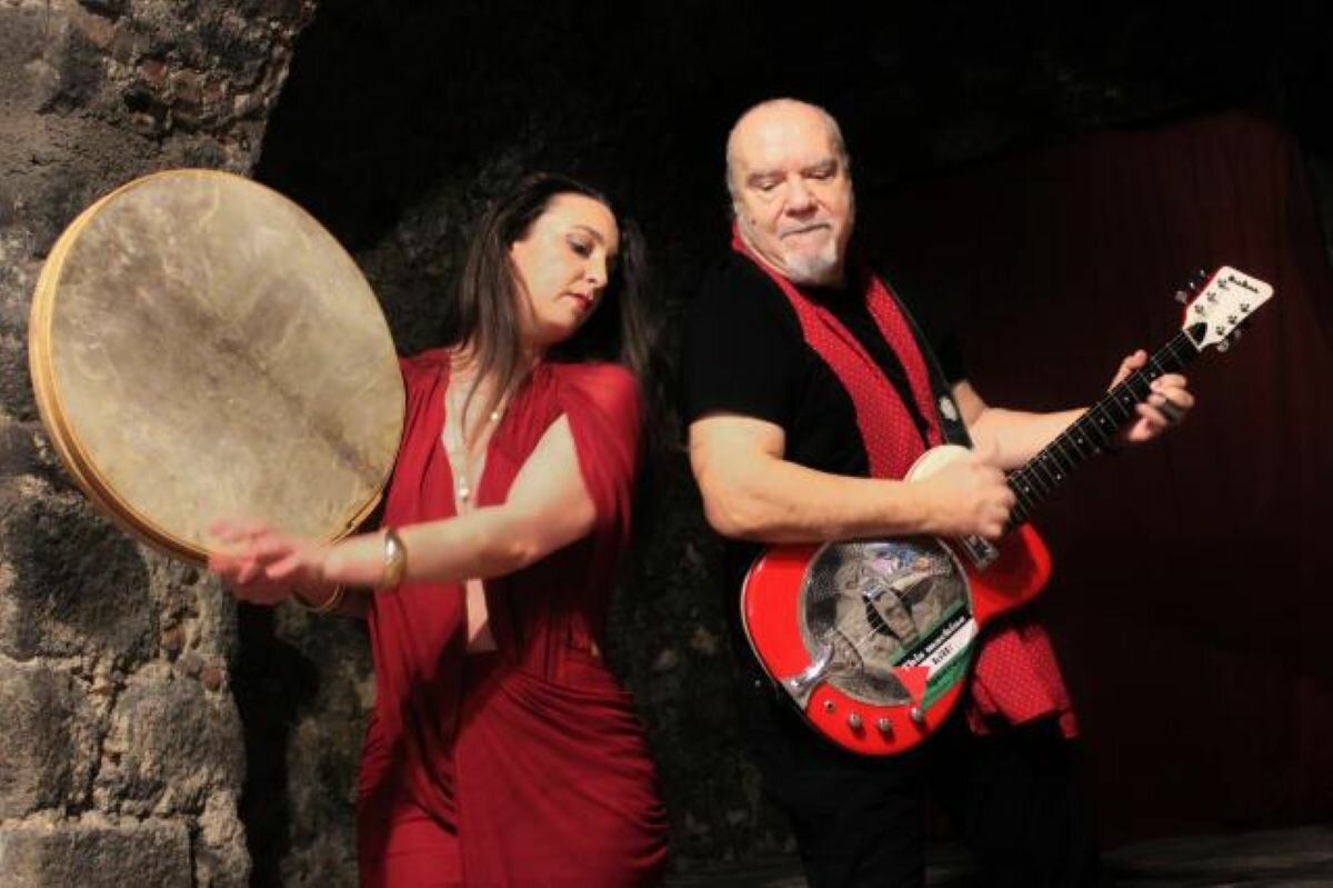 Amennula: “Tinnairi (loop di sale)” Amennula: “Tinnairi (loop di sale)”