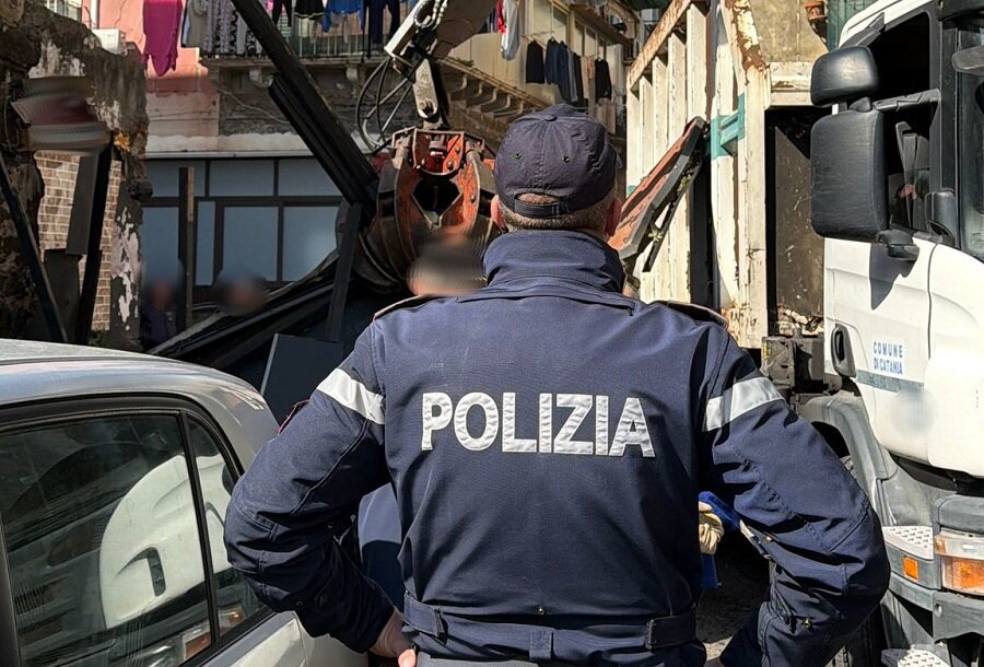 Controlli straordinari coordinati dalla Polizia di Stato a San Cristoforo