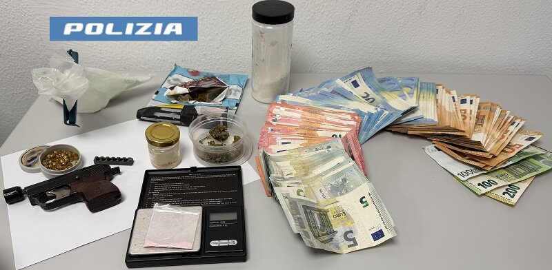 --scoperto-dalla-polizia-di-stato-un-laboratorio-di-“armi-fantasma”-e-di-stupefacenti-a-san-giovanni-la-punta-arrestato-27enne-catanese-2.jpeg --scoperto-dalla-polizia-di-stato-un-laboratorio-di-“armi-fantasma”-e-di-stupefacenti-a-san-giovanni-la-punta-arrestato-27enne-catanese-2.jpeg