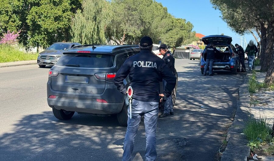 Controllo straordinario della Polizia di Stato in diverse zone di Paternò