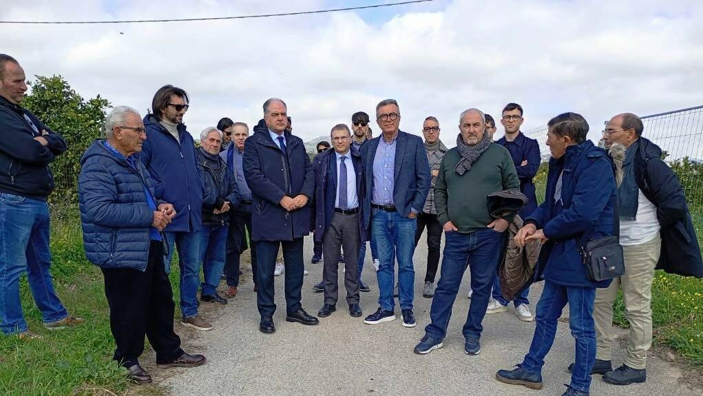 on._castiglione_con_ragusa_ialuna_e_gli_altri_al_sopralluogo.jpeg