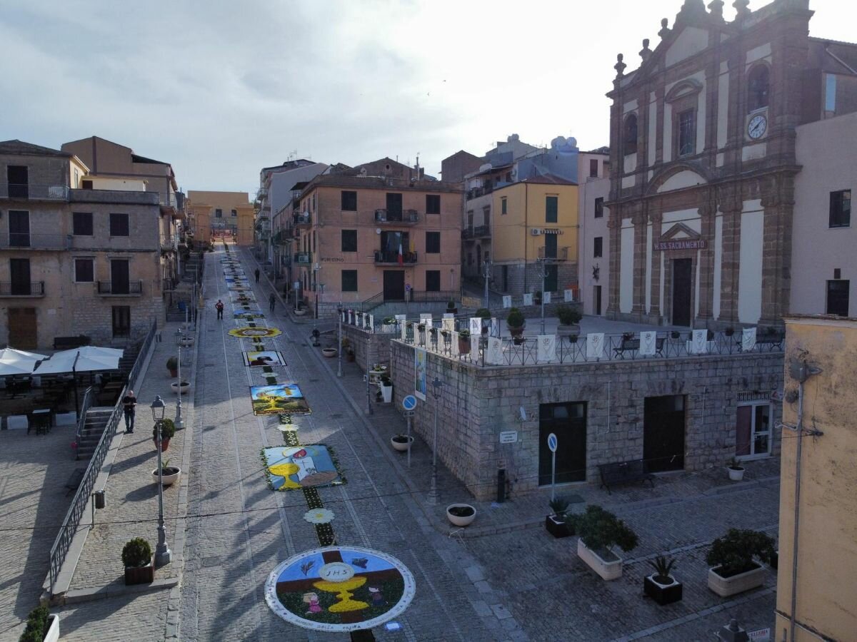 XVI edizione dell’ Infiorata a Villafrati