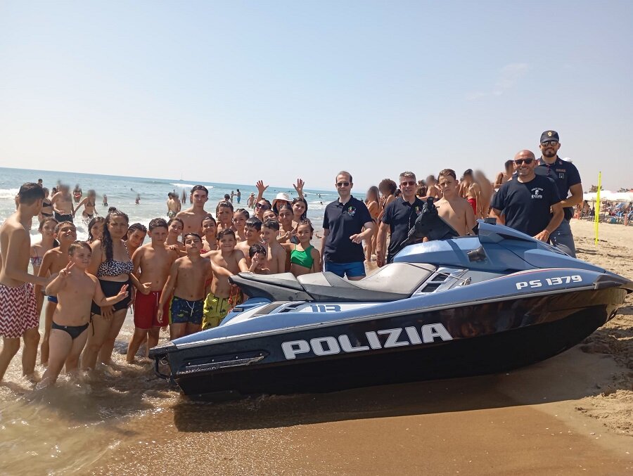 --conclusa-l’attivita’-di-pattugliamento-nel-litorale-catanese-le-“volanti-del-mare”-(1).jpeg