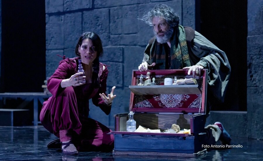 Dall'8 maggio al 'Verga' di Catania 'Virdimura', drammaturgia di Angela Dematt&egrave;