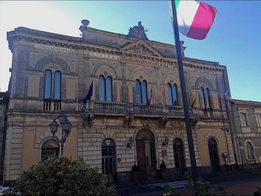"Citt&agrave; che legge", via libera a 1,2 milioni per 53 comuni siciliani tra cui Linguaglossa