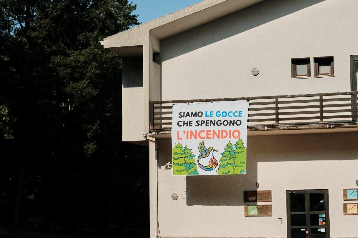 Riserva Naturale Bosco d&rsquo;Alcamo: cittadini si mobilitano contro incendi e per i beni comuni