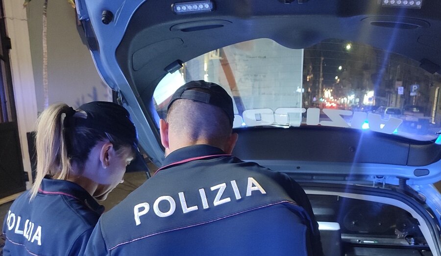 Tenta di estorcere soldi per il crack e minaccia i familiari di far esplodere una bombola Tenta di estorcere soldi per il crack e minaccia i familiari di far esplodere una bombola