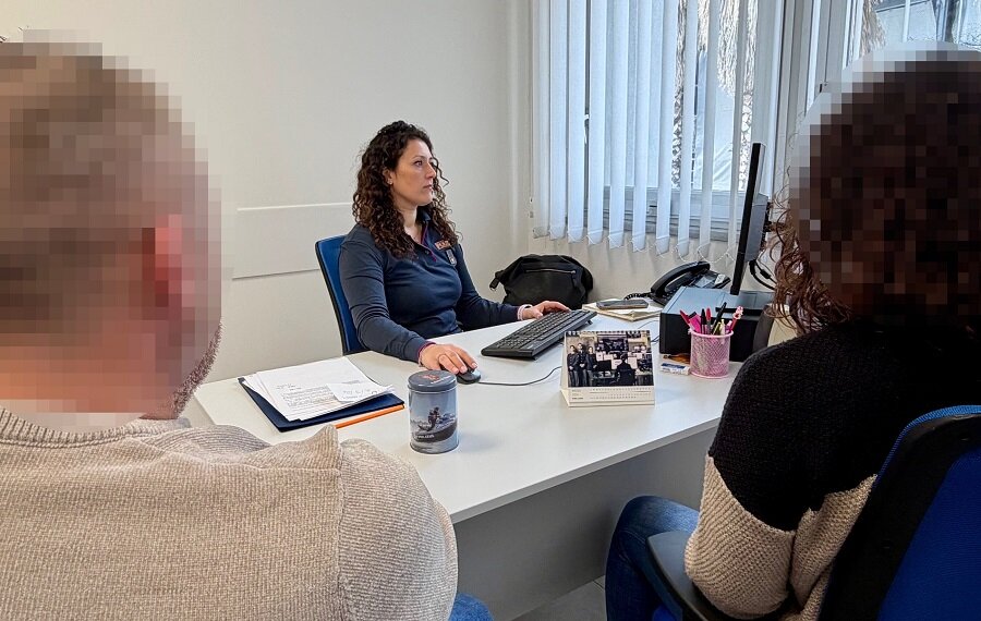 Perseguita l’ex amante e minaccia anche il marito Perseguita l’ex amante e minaccia anche il marito