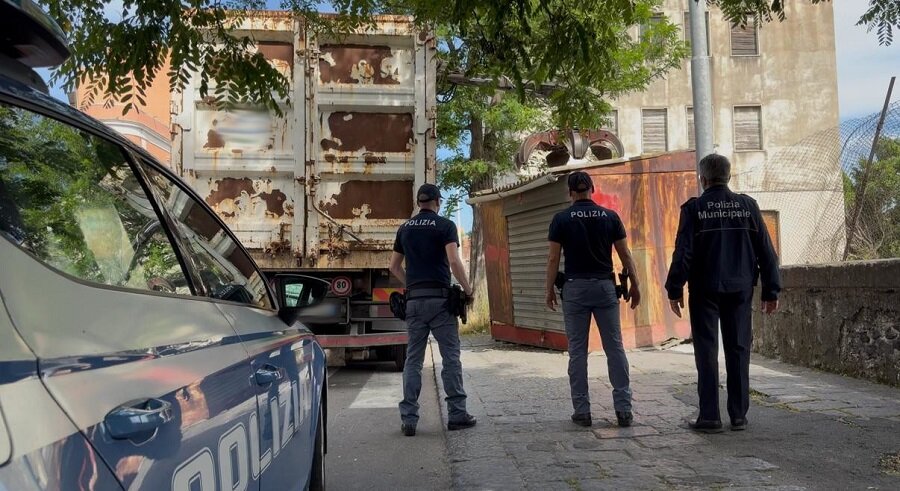 Controlli a tutto campo coordinati dalla Polizia di Stato a San Berillo e San Cristoforo