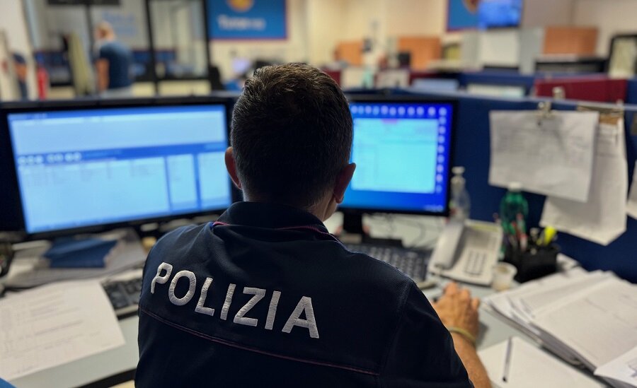 Aggredisce la nonna per avere i soldi per la droga Aggredisce la nonna per avere i soldi per la droga