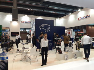 Azafata en Motortec 2019