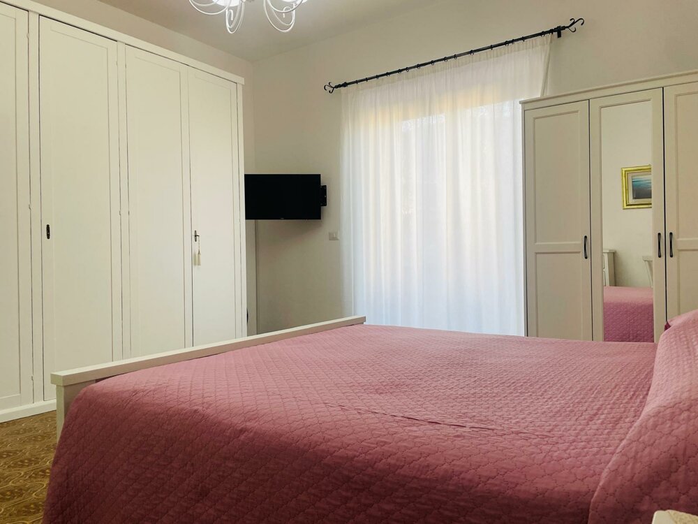 208a702d-db93-4b1b-965c-63eba39056be