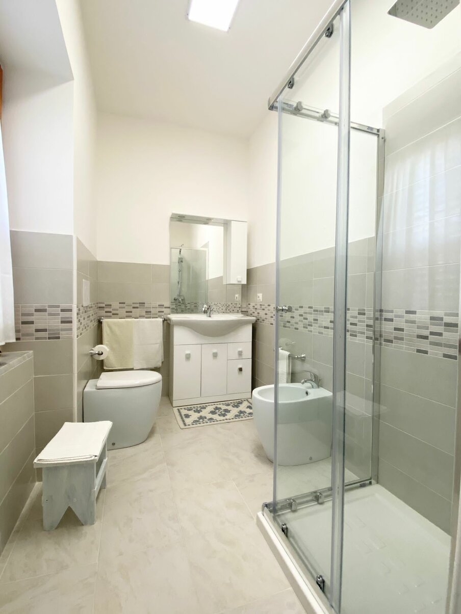 eyJpdCI6IkZsb3JhIn0=