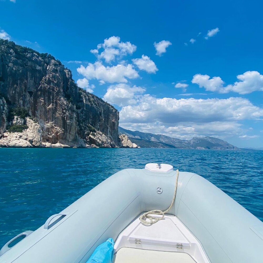 2BF6509C-2A25-40D9-B534-50D1D48677DE