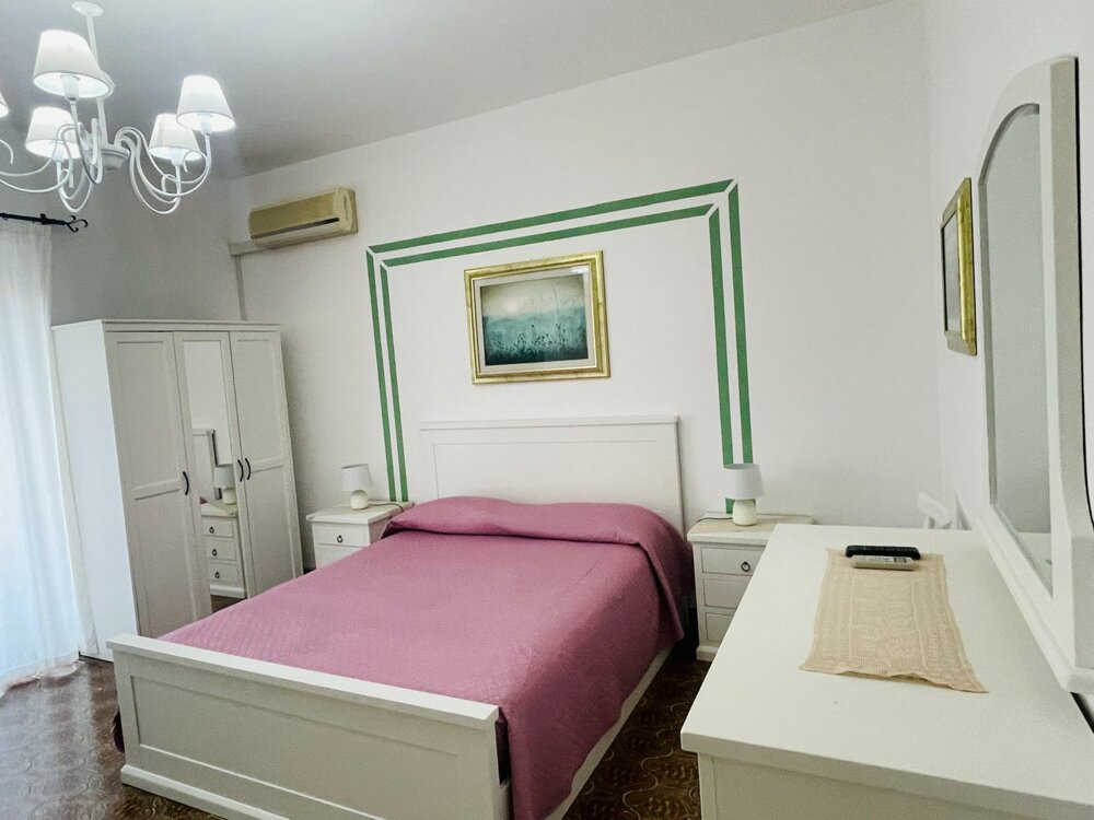 16b8b45d-666f-422d-b7e6-a9e0bb260b53