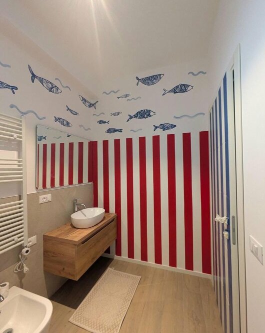 bagno a righe e pesci.jpeg bagno a righe e pesci.jpeg
