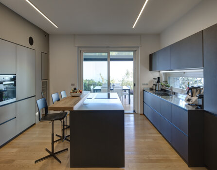 034c00df7f0a1a759e91217ed740a7f2a530dbd6