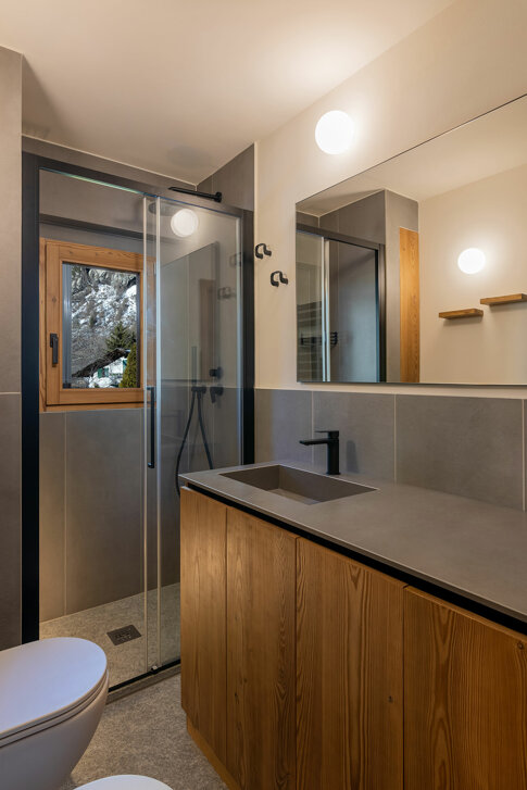 4b9ac8eddb2290718dfd30b539fbe56100e73cd2