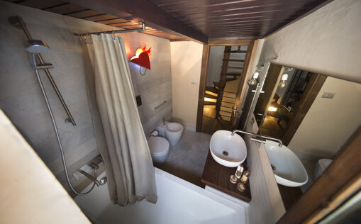 709e723c794916d62223d0bb984dbe975003d504