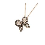 pendente-farfalla-diamanti-bianchi-e-diamanti-brown-in-oro-rosa