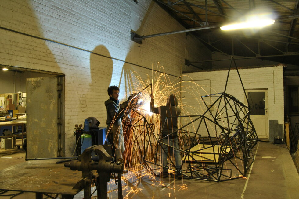 065ae27fbcd20ab7af2ba9ac22b4969bceef7145