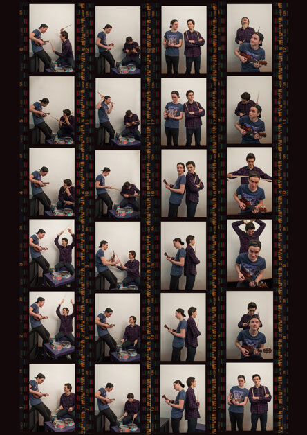 Dos en el plat�. M�sicos.