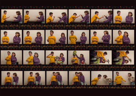 Dos en el plat�. Ni�os.