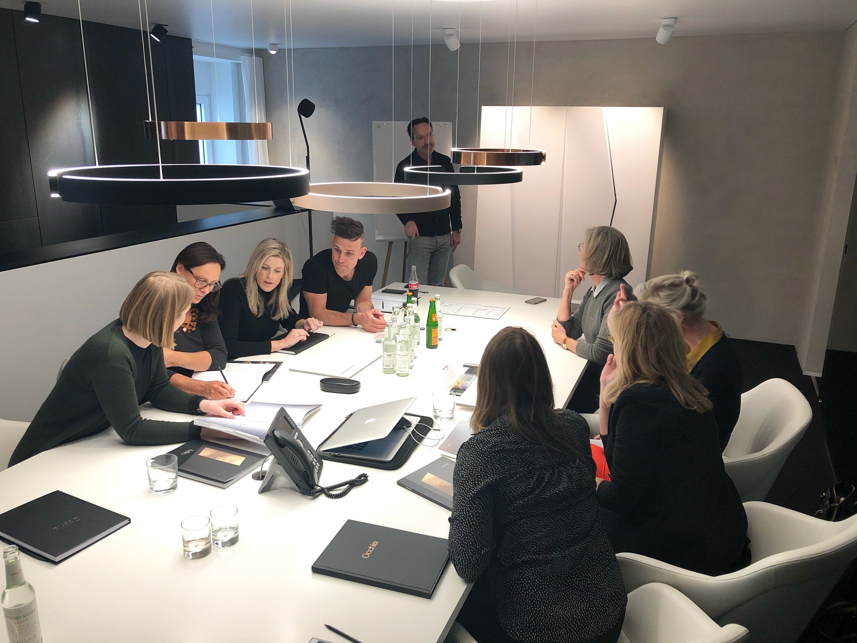 Workshop bij flagship store van Occhio in Keulen