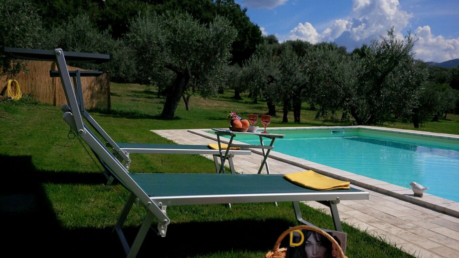 piscina carla.jpeg piscina carla.jpeg