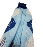 maglioncino-azzurro-cielo-a-rombi-morbidezza-e-stile-per-le-vostre-passeggiate