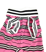 t-shirt-pink-stripes-il-look-perfetto-per-i-momenti-di-coccole