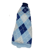 maglioncino-azzurro-cielo-a-rombi-morbidezza-e-stile-per-le-vostre-passeggiate